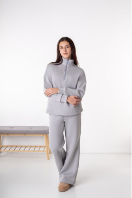 Костюм жіночий